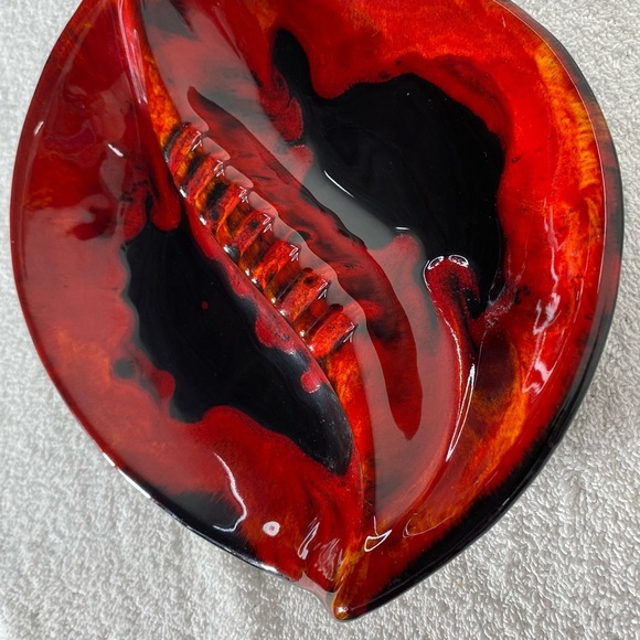 Vintage Handmade Red Black Painted Ceramic Ashtray Trinket Dish Art Decor - Picture 14 of 14